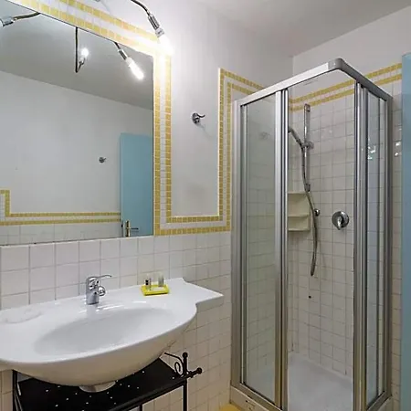 Hotel White 4*