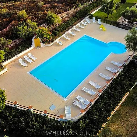 Apartahotel White 4*