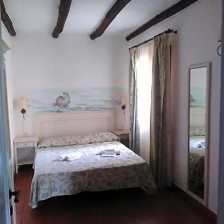 Hotel White 4*