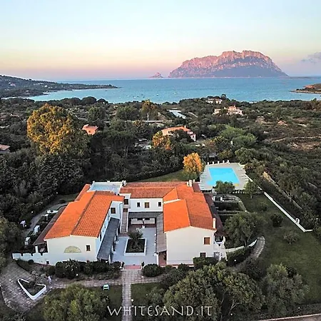 White 4* Olbia